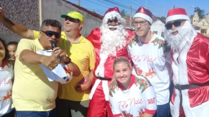 Grupo União de Amigos deixa o natal das crianças mais feliz