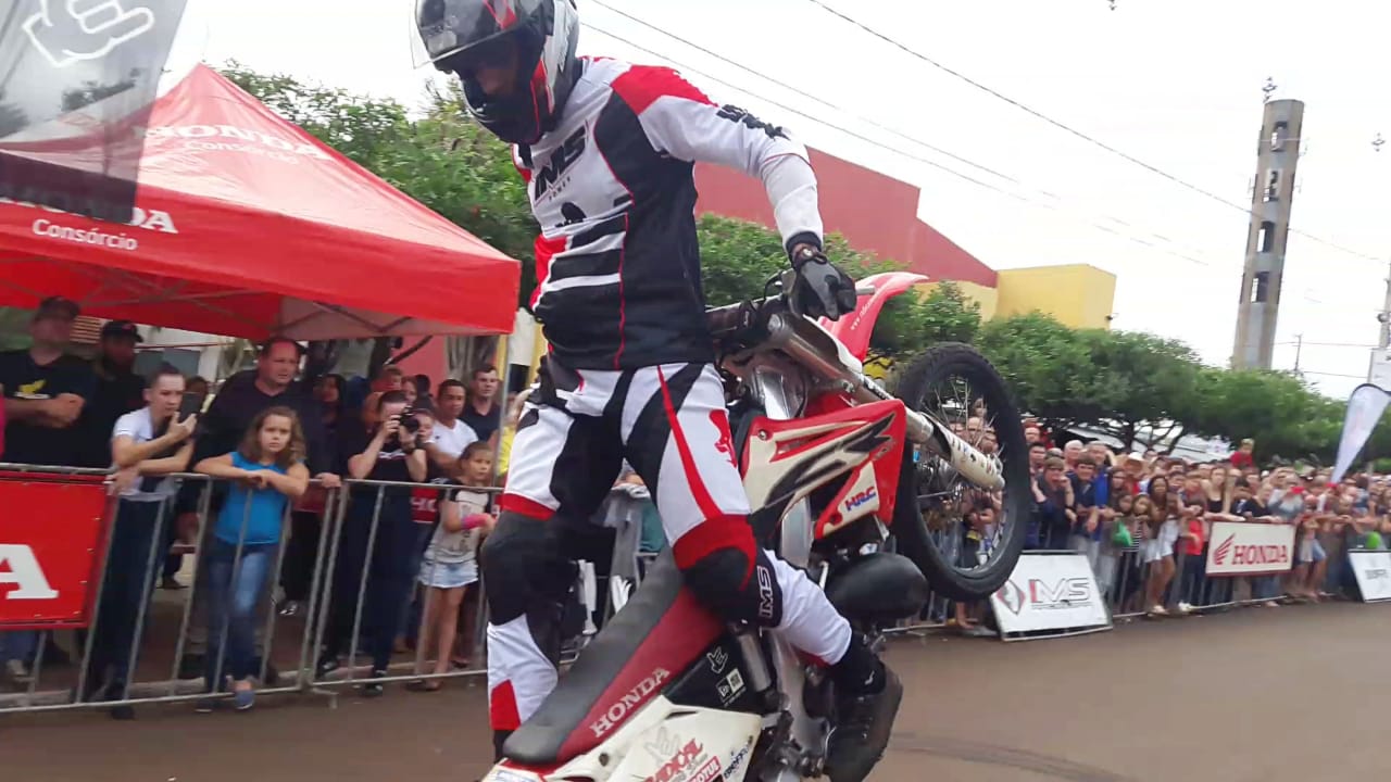 Grupo Radical Moto Show se apresenta neste domingo em Tupã