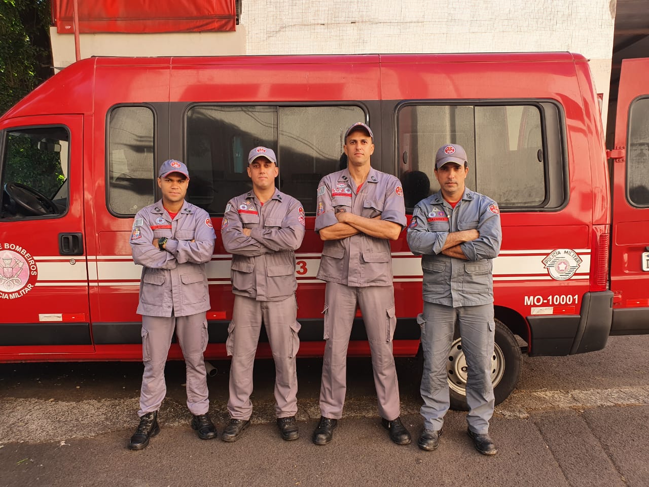 Bombeiros de Tupã vão ajudar no resgate das vítimas de chuva na baixada santista