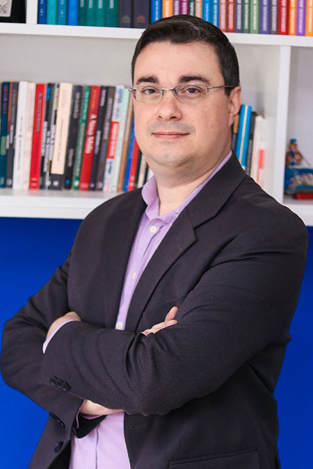 Professor Tiago Pettenuci é nomeado coordenador dos cursos de comunicação da FACCAT