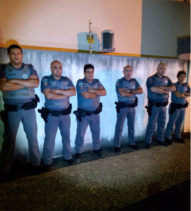 PM acaba com festa em chácara de Bastos e apreende drogas