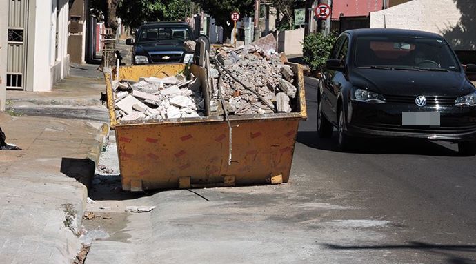 Empresas foram notificadas sobre transporte irregular de caçambas em Tupã