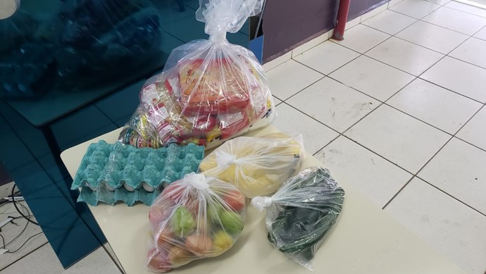 Escolas do Município voltam a distribuir kits de alimentos