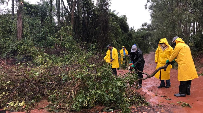 Prefeitura fez força-tarefa durante o fim de semana para reparar estragos do temporal em Varpa