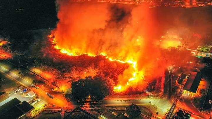 Incêndio de grandes proporções atinge terreno da fábrica da Nestlé em Araçatuba