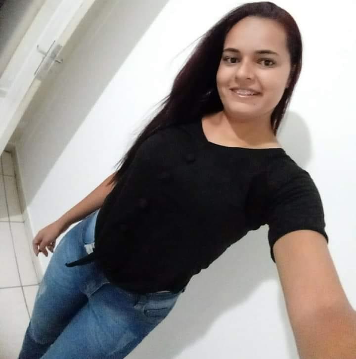 Jessica Cardoso tinha 24 anos e era moradora de Bastos. - Foto: Redes Sociais