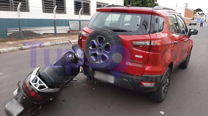 Colisão entre moto e carro, deixa motociclista com ferimentos leves nesta quinta