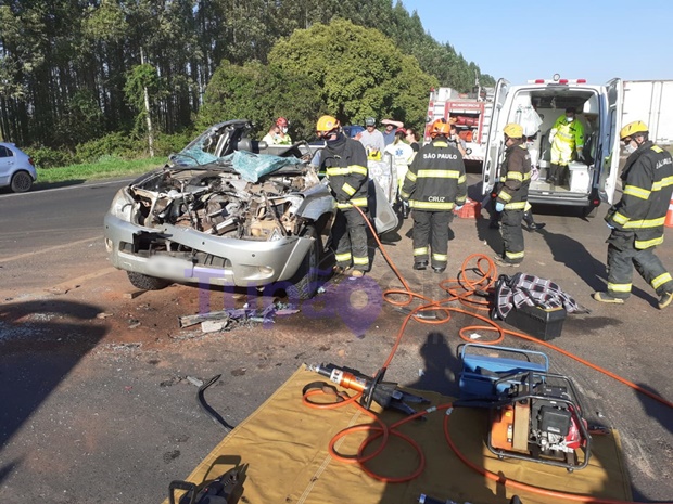 Acidente envolvendo caminhonete de Tupã aconteceu na SP 294.