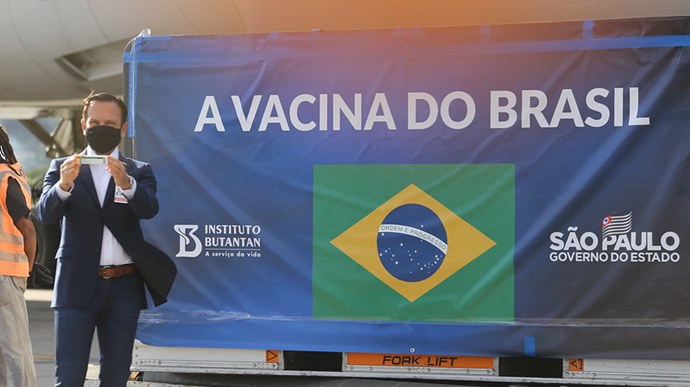 SP chega a 10,8 milhões de doses e garante estoque para iniciar vacinação