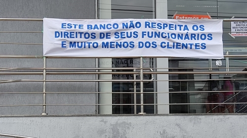 Funcionários do Banco do Brasil em Tupã protestam contra plano de demissões e fechamento de agências