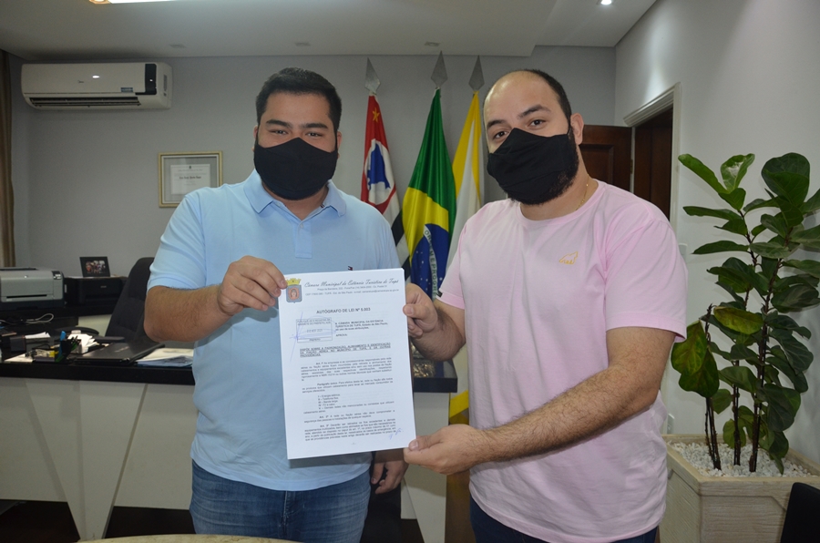 Prefeito sanciona lei para padronização da fiação aérea