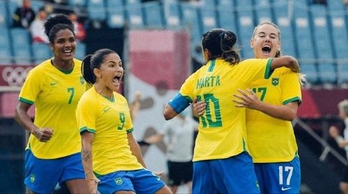 Seleção feminina goleia China na estreia do Brasil na Olímpiada