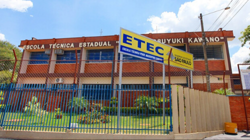 Etec anuncia benefício de R$500 para responsáveis de alunos
