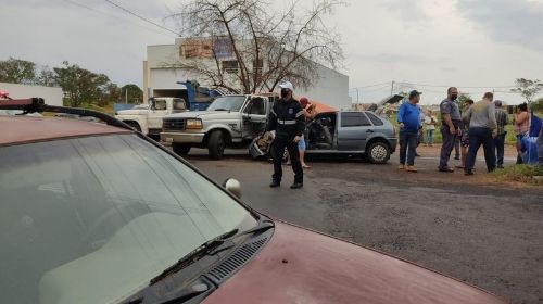 Acidente entre carro e caminhão deixa 7 feridos em Tupã; dois em estado grave