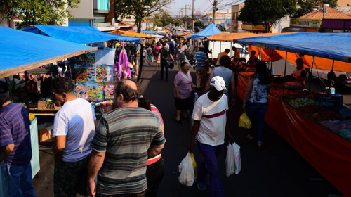 Feirantes pedem retorno imediato de consumo no local