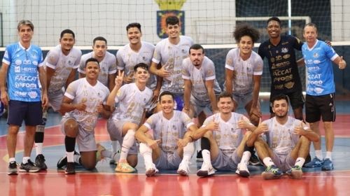 Equipe de vôlei Tupã é o primeiro na tabela de jogos