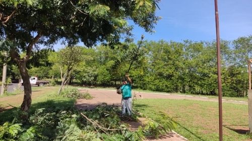 Secretarias de Saúde e Meio ambiente realizam mutirão de limpeza