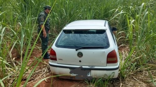 PM Ambiental encontra carro furtado abandonado na vicinal Tupã x Varpa