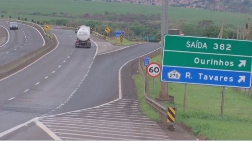 Ajudante de pedreiro morre atropelado ao tentar atravessar rodovia com bicicleta em Ourinhos