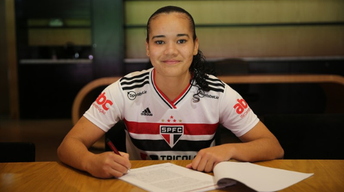 Jogadora bastense assina contrato profissional com o São Paulo FC