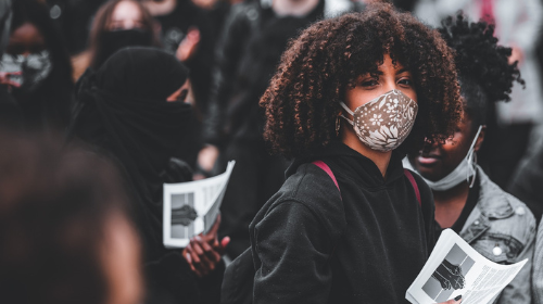 Você sabia que o uso de máscaras ainda é obrigatório em ambientes de saúde?