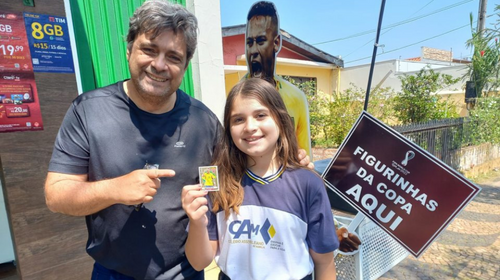 Mariliense de 11 anos consegue figurinha rara do Neymar