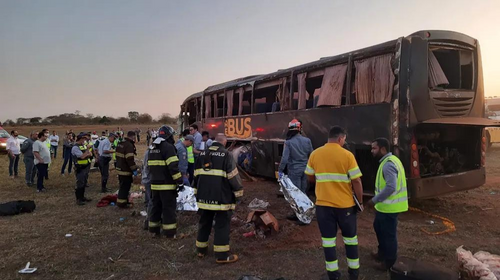 Dois morrem e 20 ficam feridos em acidente de ônibus em Promissão