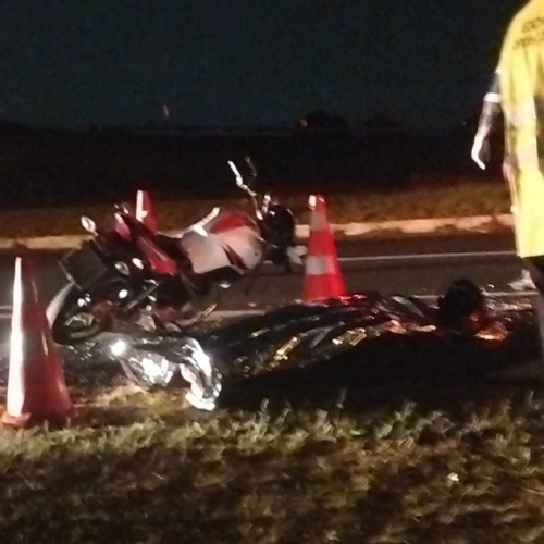 Mulher de 24 anos morre em acidente de moto na SP-294 em Marília