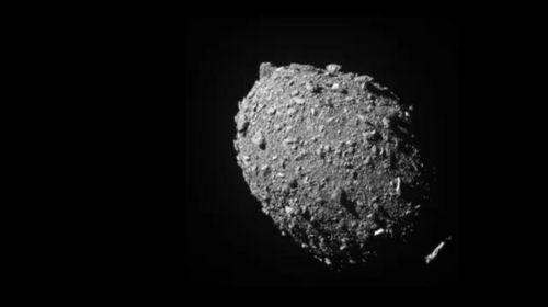 Telescópios capturam explosão em asteroide durante teste da Nasa