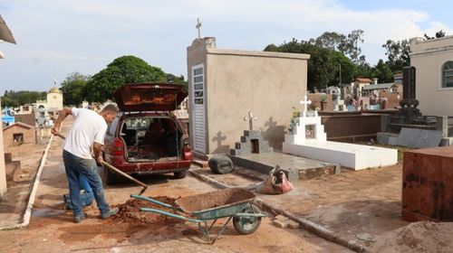 Secretaria de Obras inicia melhorias em cemitérios