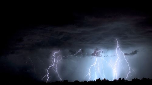 Tempestades podem provocar transtornos neste fim de semana, alerta Defesa Civil