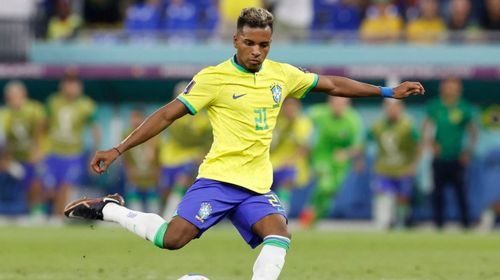 Com reservas em campo, Brasil enfrenta Camarões e tenta manter invencibilidade