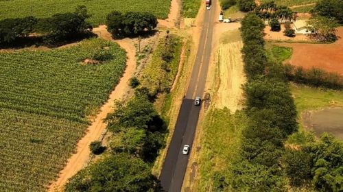 Recape da rodovia SP-383 segue em ritmo acelerado, diz Governo de Queiroz (Foto/Cedida pelo Governo de Queiroz)