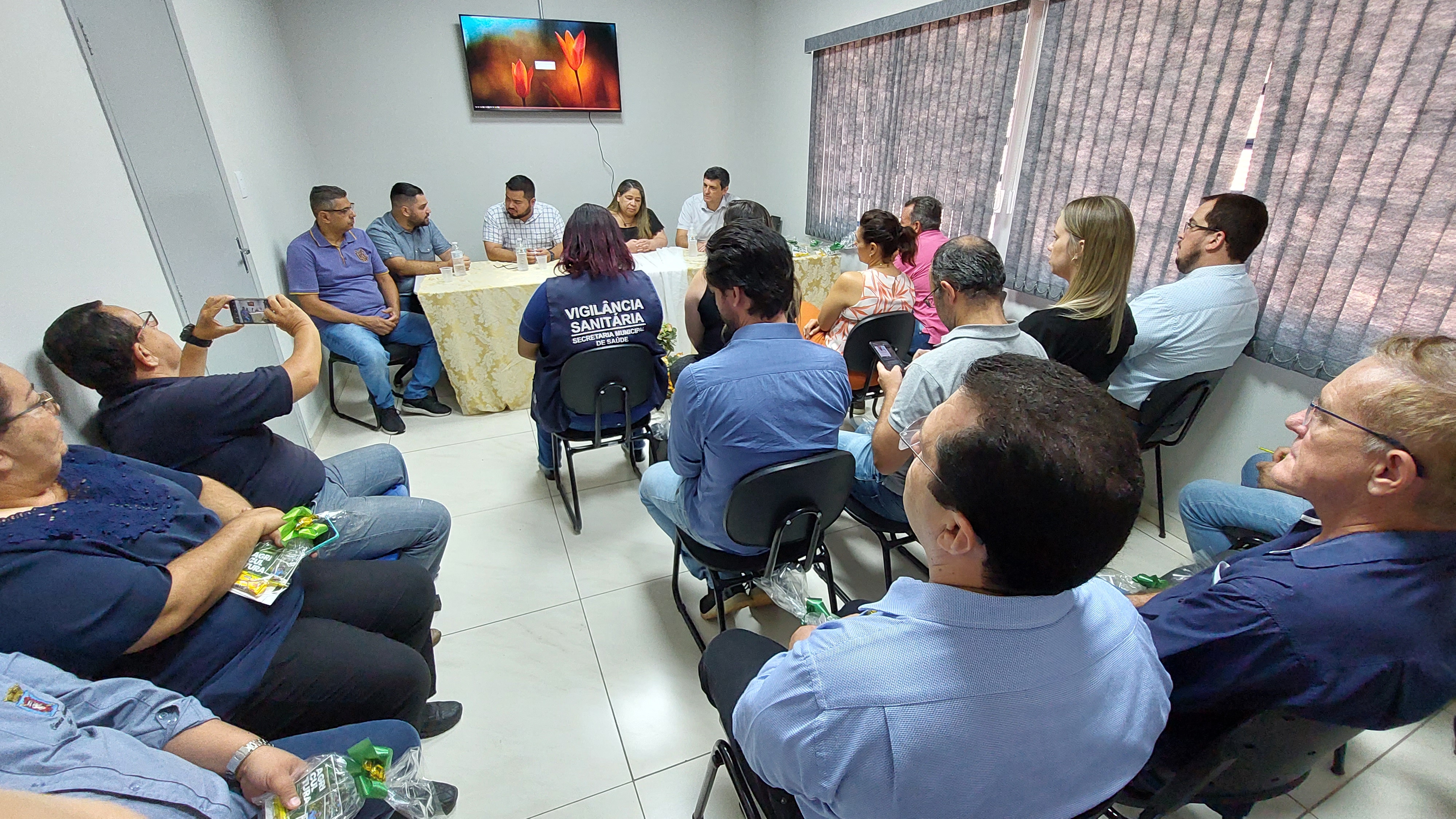 Reunião dá início a projeto-piloto em saneamento rural de Tupã