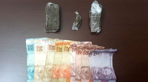 Polícia Militar apreende porção e tabletes de maconha em Tupã