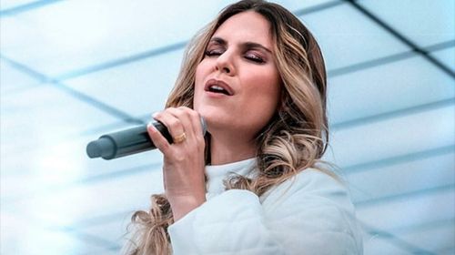 Aline Barros faz show gratuito nesta quinta-feira (22) em Pompéia