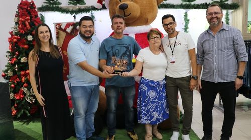 Bella Confecções recebe 1º lugar na categoria Comércio (Foto/Cedida pela Prefeitura de Tupã)