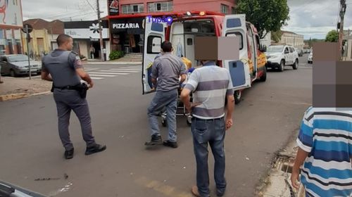 Motociclista fica ferida em colisão entre as ruas Aimorés e Chavantes/Foto: TupãCity