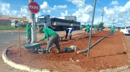 Obras das pistas de caminhada seguem aceleradas em Queiroz