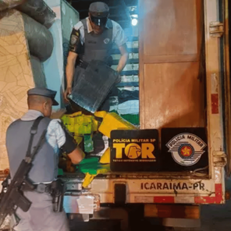 Fiscalização apreende meia tonelada de maconha e skank em caminhão de mudança em Inúbia Paulista