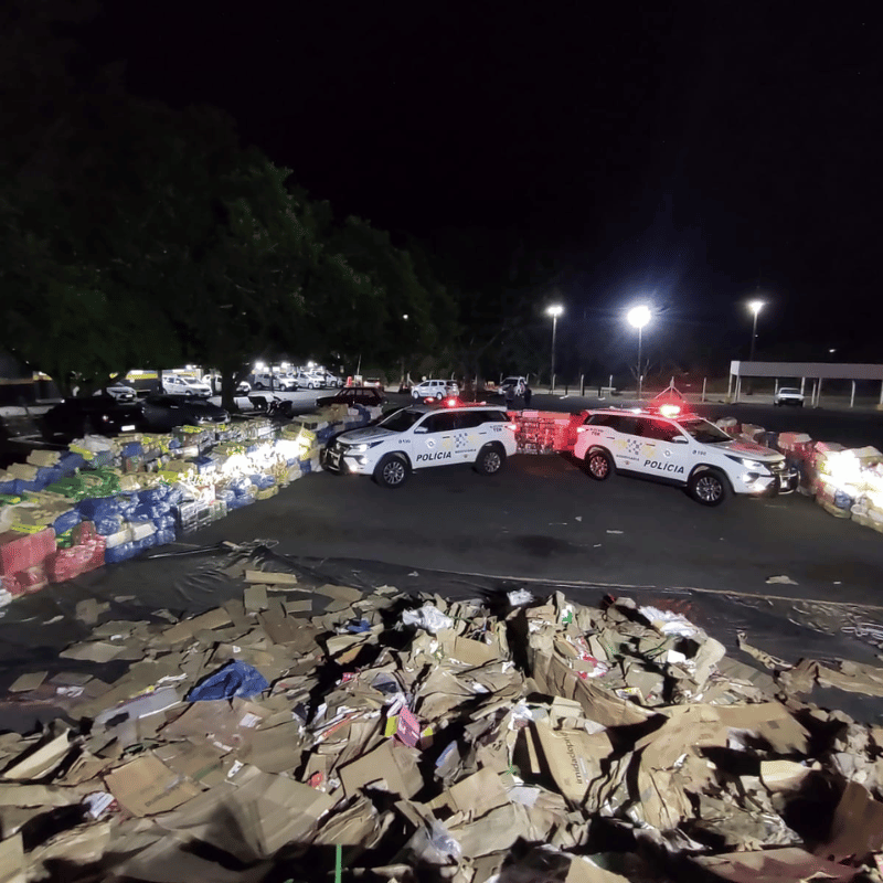 Polícia Rodoviária  encontra grande quantidade de maconha entre fardos de papelão prensado
