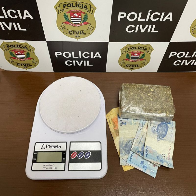 Combate ao tráfico resulta em prisão de homem em posse de maconha e dinheiro em Tupã