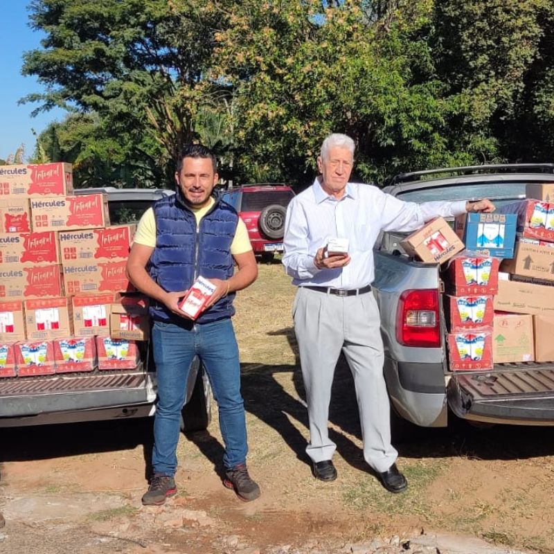 Queiroz realiza doação de 1.100 litros de leite ao Hospital Santa Casa de Tupã