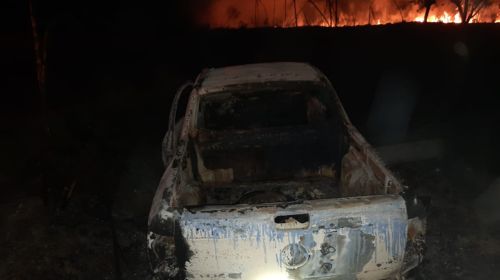 Veículo em propriedade rural de Tupã é totalmente consumido por incêndio