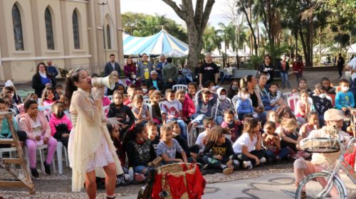 Circuito Sesc traz atrações artísticas gratuitas para a Praça da Bandeira