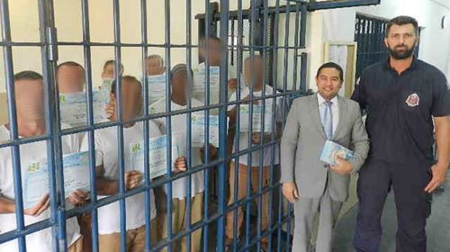 Evangelização no cárcere: Assembleia de Deus batiza 50 presos em penitenciárias da região