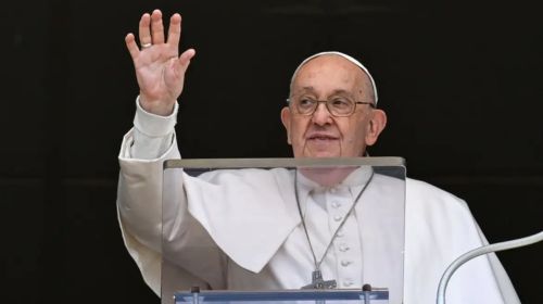 Papa Francisco ora por vítimas de acidente aéreo em Vinhedo