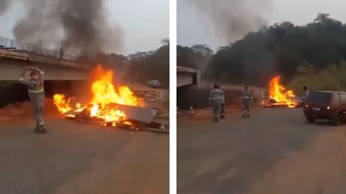 Protesto de funcionários interdita passagem em ponte improvisada na Tupã-Quatá