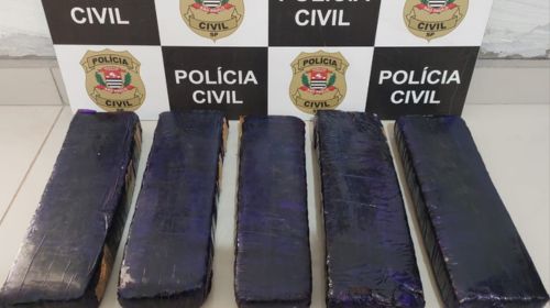 Polícia Civil de Bastos prende jovem com mais de três quilos de maconha