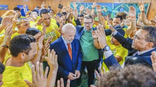 Lei que cria o Dia da Música Gospel é sancionada por Lula